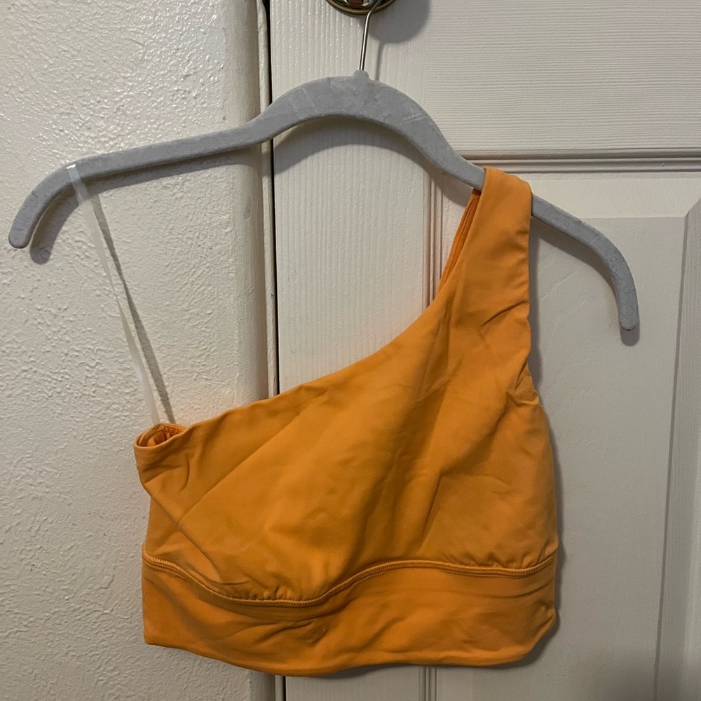 Lululemon Asymmetrical Align bra